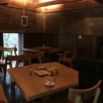 Maruya - 別棟の蔵、わら兵衛ではコーヒーのセルフサービス