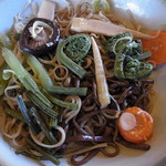 追分そば茶家 - 山菜そば　1190円