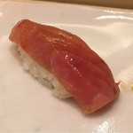 すし善 - ブリのづけ