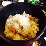 手造りうどん 楽々 - かやくご飯