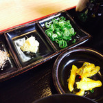 手造りうどん 楽々 - 薬味