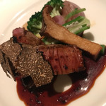 DINING 六区 - 牛フィレ肉のグリエ トリュフのソース