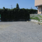 らーめん金竜 - 駐車場の一部