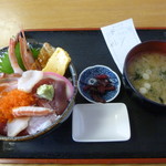 寿司吉 - 海鮮丼１０００円