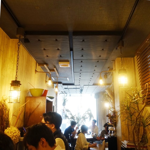 カフェアンドバー スロウ Cafe Bar Slow 恵比寿 バー 食べログ