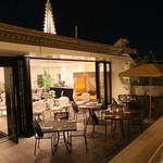 ヴィーノボーノ - セントグレース大聖堂2階ドラゴンルーフ