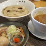 中華蕎麦 生る - 【2017.10】味玉つけそば(900円)