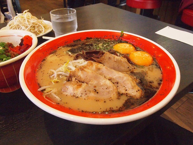 熊本ラーメン 黒亭>