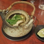 手打蕎麦 とし庵 - 鱧と松茸の土瓶蒸し