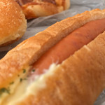 粉とクリーム - #食べログ的に撮るとこうなる。  
      スパイシーチリドッグ♡  
      自宅にて