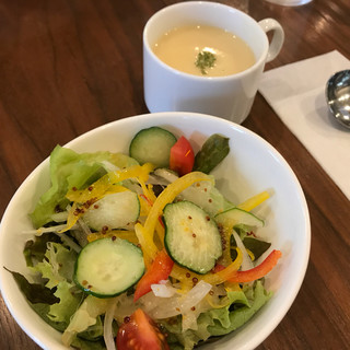 カフェ・ベッラメンテ_0