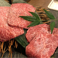 神戸牛 日本橋イタダキ - 塩系お肉 上もも、ランプ