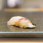 h Roppongi Sushi Tatsumi - 関いさき、炙り