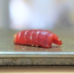 Roppongi Sushi Tatsumi - 赤身のヅケ