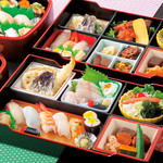 Katsura Sushi - お昼の箱膳セット　手前A・奥B