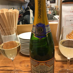 スタンドシャン食 Osaka北新地 Champagne & GYOZA BAR - 