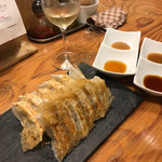 スタンドシャン食 Osaka北新地 Champagne & GYOZA BAR - 