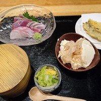 魚感うえさき - お刺身（お昼の定食）