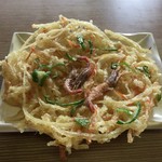うどんの一平 - 嬉しくなるほどデッカイかき揚げ