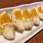 焼鳥ダイニング いただきコッコちゃん - おつまみたまご（全部は写ってません）