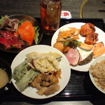 カルビ一直線！！ - ランチバイキング