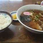 ひろちゃん - 中華そば+半ライス