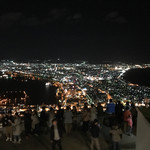 函館山展望台 山頂ショップ - 夜景鑑賞・たくさんの人が