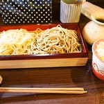 蕎麦見世のあみ - 二色蕎麦と桜海老かき揚げ御膳（二色蕎麦）