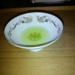 中島町倶楽部 - 最初に出される水出し玉露茶