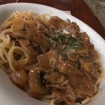 プー横丁 - スパゲティ ビーフストロガノフ