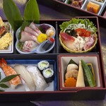 かつら寿司 - 箱膳セットA　ランチ価格2200円茶碗蒸し付