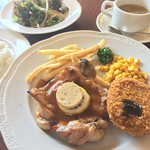 ロイヤルホスト - 日替り洋食ランチ（木・金：若鶏のグリル＆カレーコロッケランチ）　８９６円　(2017/10)