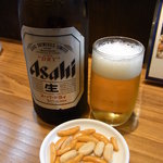 総本家　茨城スタミナラーメン松五郎 - ビールにはカキピーが付いていました^^