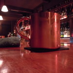 バー ウダ - ●後輩は「ジン・トニック」