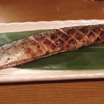 味工房 - 立派な秋刀魚です。