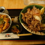 三ツ島 真打 - 2011-04-15黒毛和牛ぶっかけ950円・ミニとり天甘酢丼450円