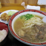 いのよし - スジラーメン　唐揚げセット