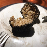 TACUBO - 山梨産原木舞茸のアランチーニ 竹炭パン粉仕立て(オープン)