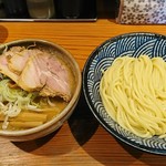 麺 一直 - 