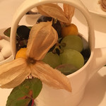 レストラン・モリエール - シャインマスカット ピオーネ ほおずき