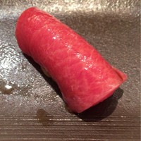 匠 進吾 - 
                中トロ 握り