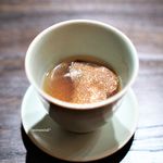 肉割烹 上 - 牛とスッポンのコンソメ、イタリア産トリュフ