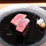 肉割烹 上 - （左）テート、シャトーブリアン