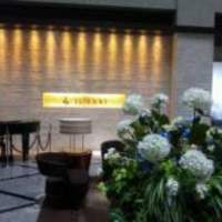 Dining & Bar TENQOO - お店の入り口、素敵です♪