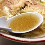 森田屋 - 脂多めのスープ
