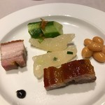 中国飯店 富麗華 - 焼き物入り前菜盛り合わせ
