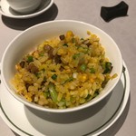 中国飯店 富麗華 - 醤油漬け三元豚とトマトの炒飯