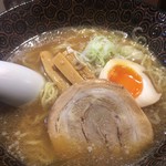 麺道館 - 煮干醤油ラーメン¥550