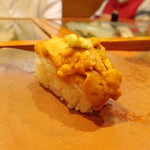 瀬戸内の地ウニ　海苔を巻かないため濃厚なウニの旨味がダイレクトに堪能できる！！