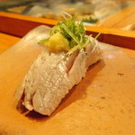 鮨処やまと - 鰯　脂がのっててトロけます。